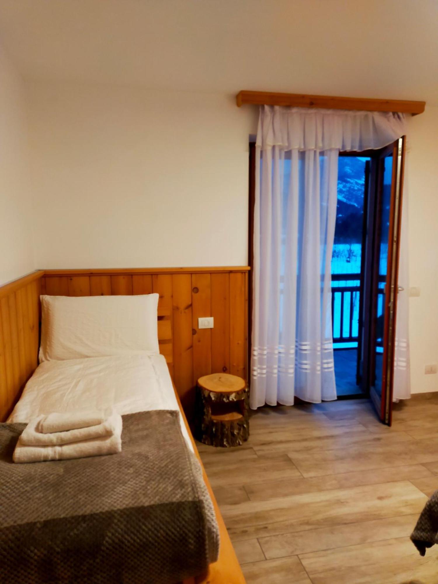 Agritur Maso Flonkeri Bed and Breakfast Bosentino Eksteriør billede